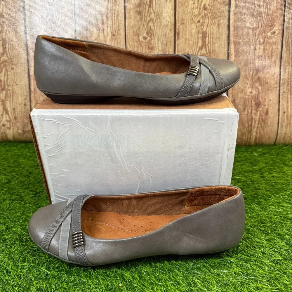 Eurosoft by Sofft Ballet Flats Womens Size 9 Medium Grey Crisscross Strap Detail